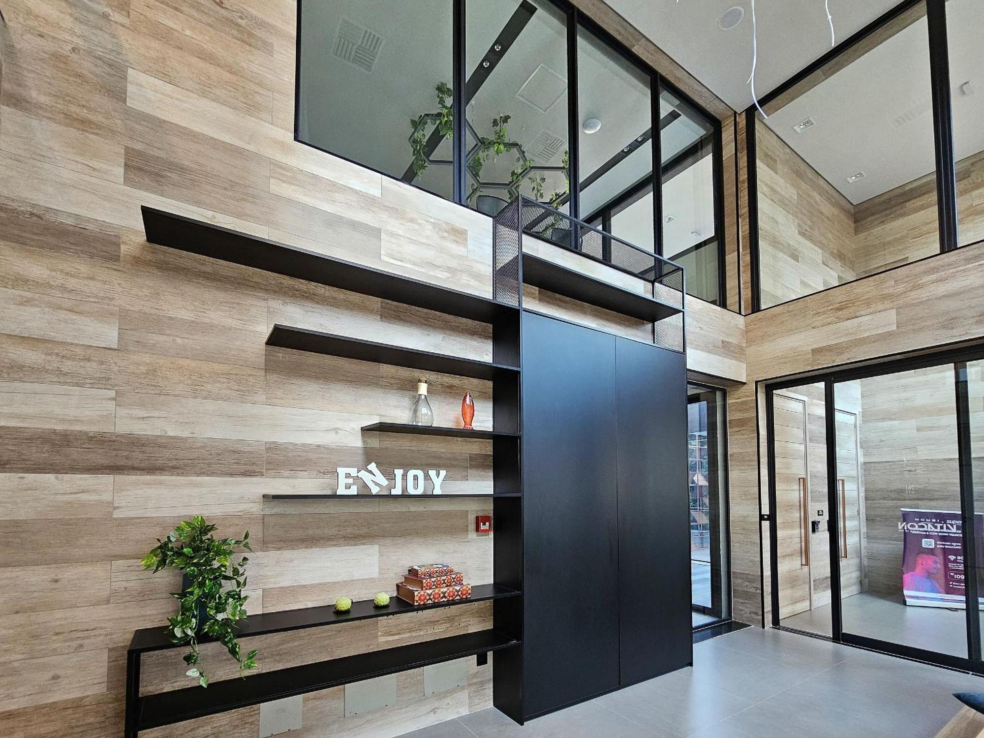 On Alvorada By Housi *